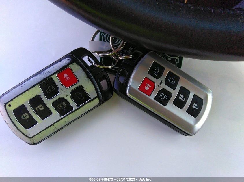 2016 Toyota Sienna Ltd/Xle/Xle Premium VIN: 5TDDK3DC4GS139783 Lot: 37446479