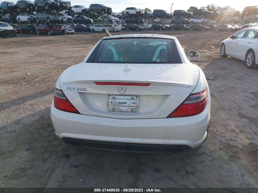 VIN WDDPK4HA8FF096498 2015 Mercedes-Benz SLK-Class,... no.15