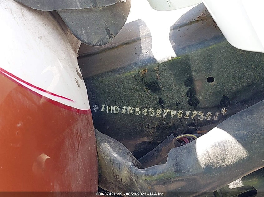 2007 Harley-Davidson Flhx California VIN: 1HD1KB4327Y617361 Lot: 37451319