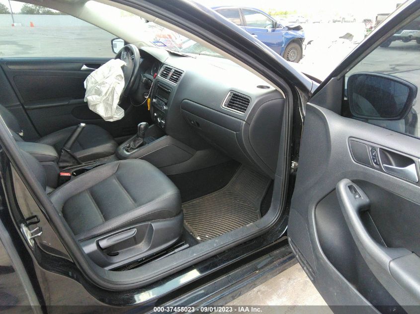 3VWDP7AJ8CM127378 2012 Volkswagen Jetta 2.5L Se