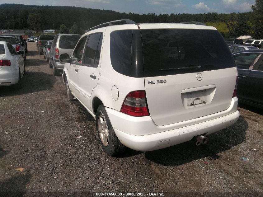 4JGAB54E2YA198647 2000 Mercedes-Benz Ml 320