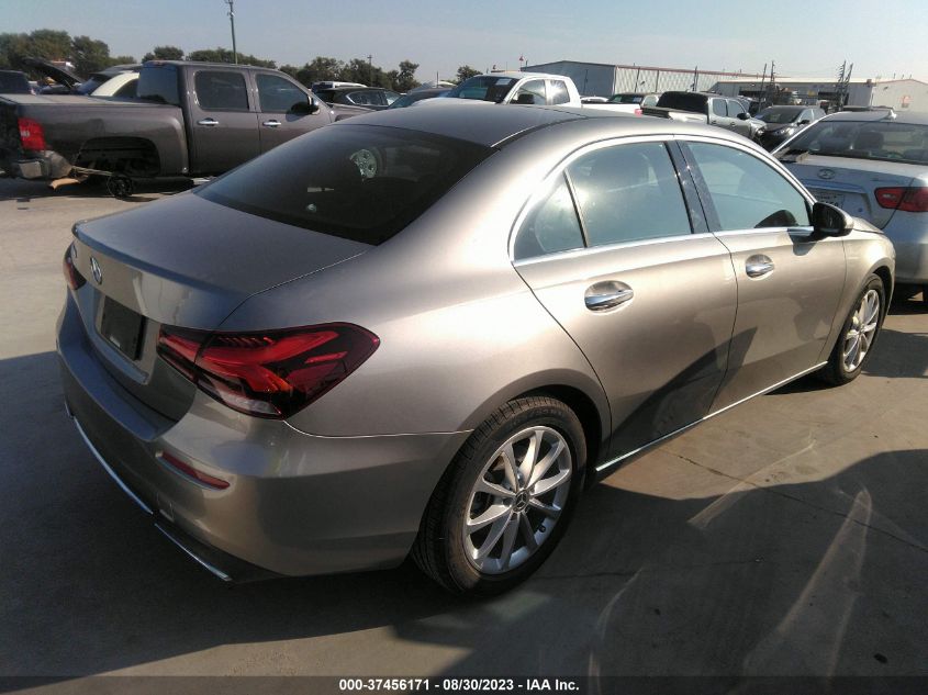 2019 Mercedes-Benz A-Class A 220 VIN: WDD3G4EB7KW027499 Lot: 37456171