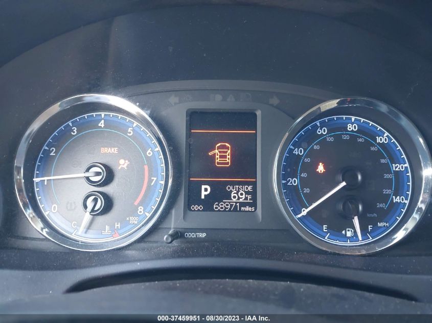 5YFBURHE3JP800994 2018 Toyota Corolla Le