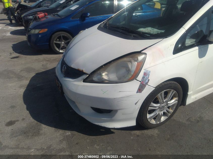 JHMGE8H42AS015058 2010 Honda Fit Sport