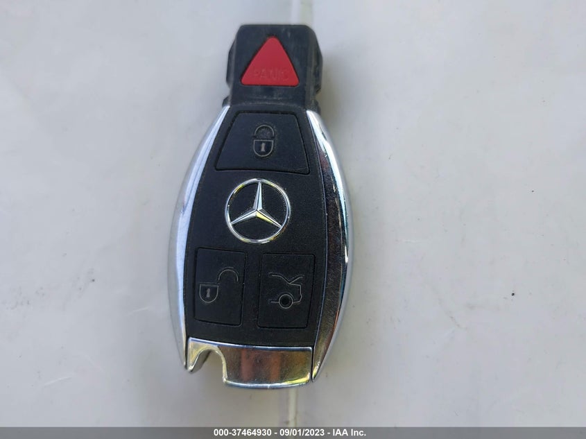 2013 MERCEDES-BENZ C 250 WDDGJ4HB6DG039736