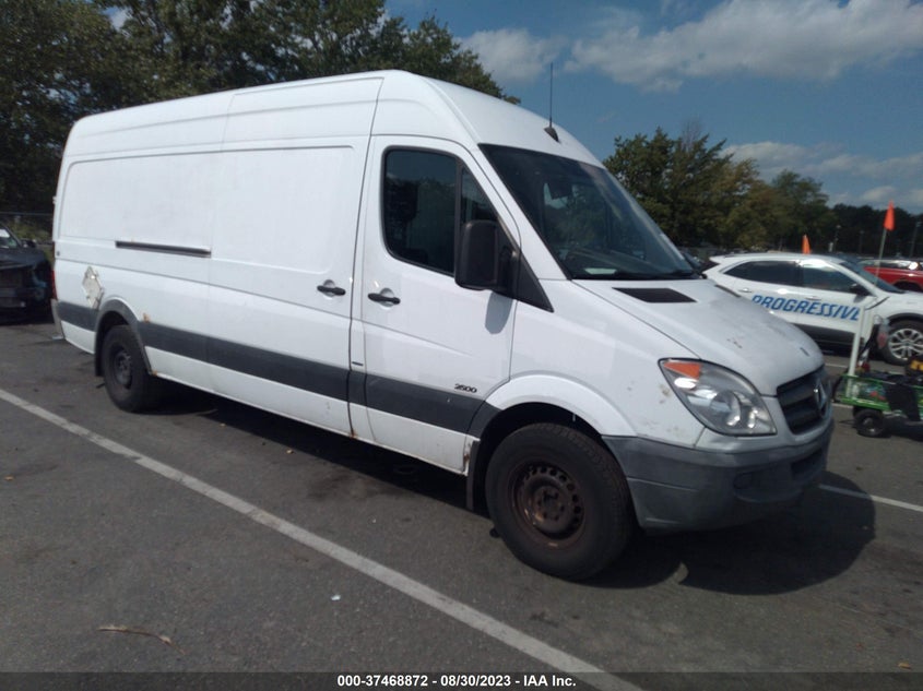 2011 Mercedes-Benz Sprinter 2500 High Roof VIN: WD3PE8CB9B5572146 Lot: 37468872