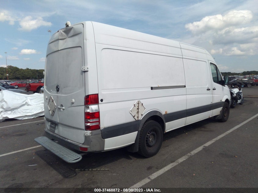 2011 Mercedes-Benz Sprinter 2500 High Roof VIN: WD3PE8CB9B5572146 Lot: 37468872