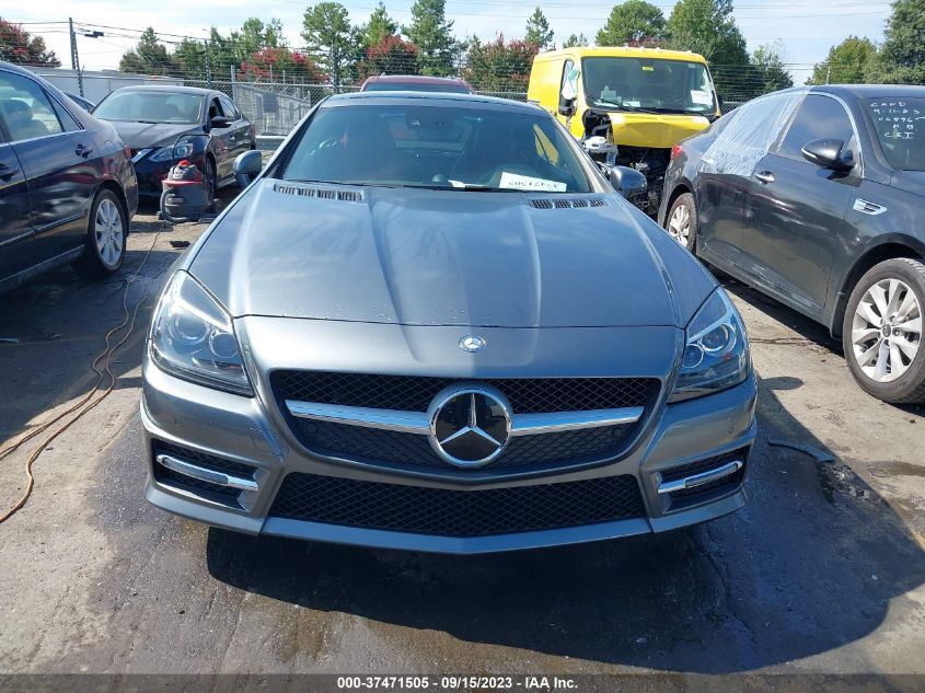 VIN WDDPK5HA6GF121082 2016 Mercedes-Benz SLK-Class,... no.13