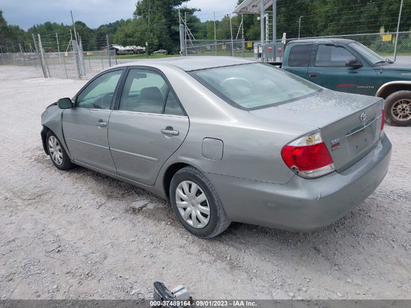 2005 Toyota Camry Le VIN: 4T1BE32K05U951045 Lot: 37489164