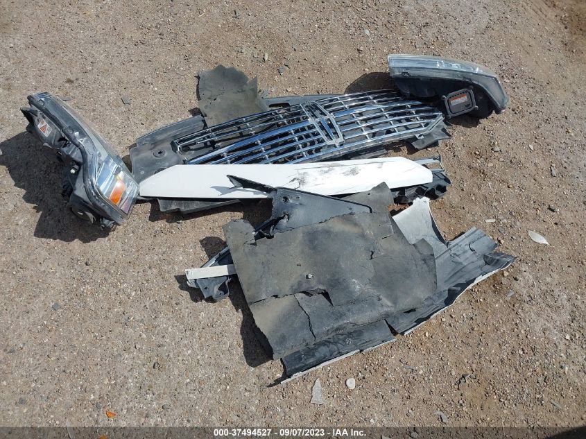 2011 Lincoln Navigator VIN: 5LMJJ2H56BEJ05198 Lot: 37494527