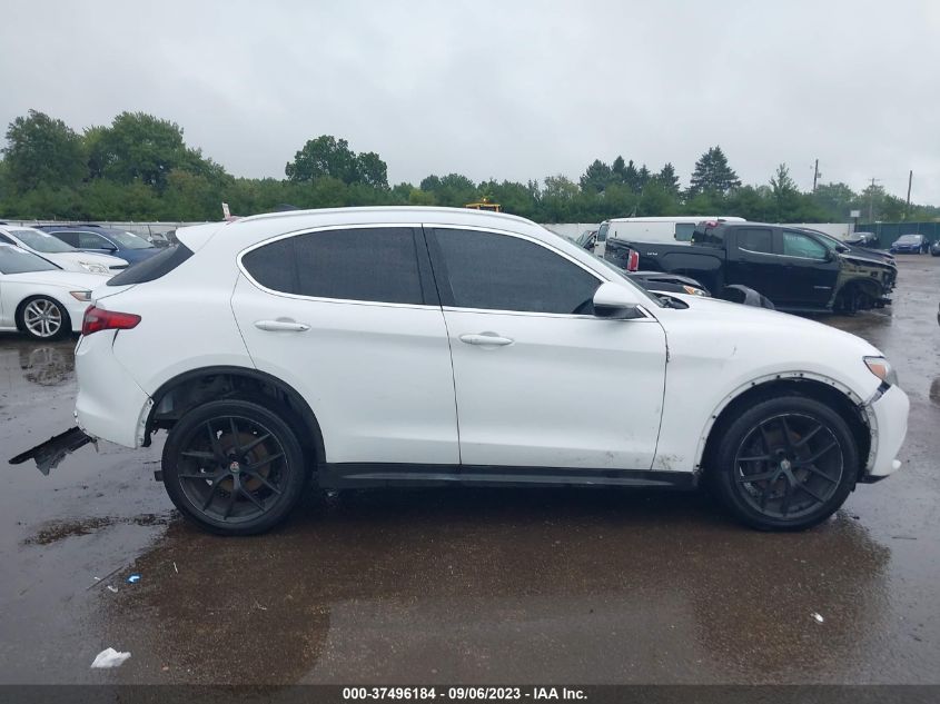 2018 Alfa Romeo Stelvio Awd VIN: ZASFAKANXJ7B93870 Lot: 37496184