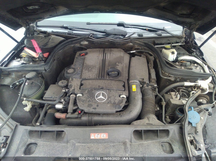 2014 MERCEDES-BENZ C 250 SPORT/LUXURY - WDDGF4HB6ER314514