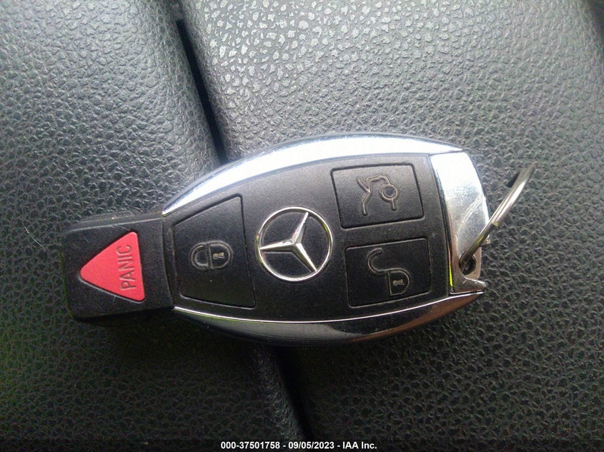 2014 MERCEDES-BENZ C 250 SPORT/LUXURY - WDDGF4HB6ER314514