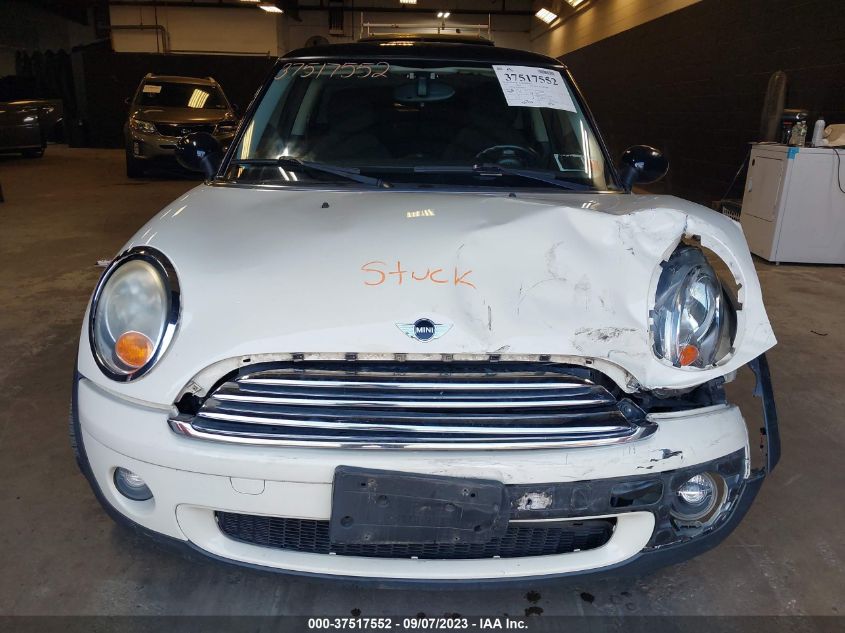 2009 Mini Cooper Hardtop VIN: WMWMF33539TW72135 Lot: 37517552