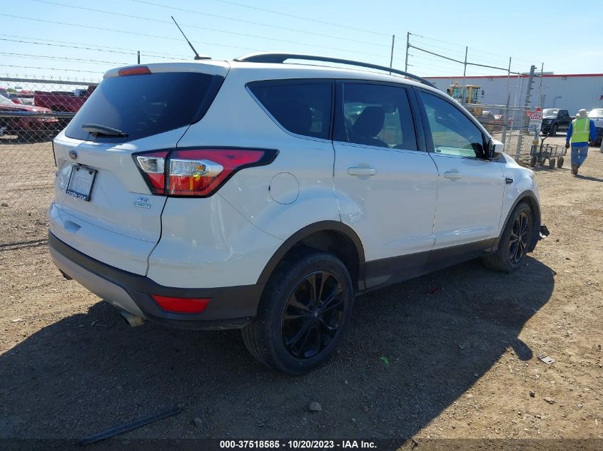 1FMCU0GD4JUA73520 2018 Ford Escape Se