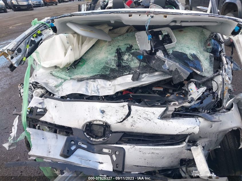 2022 Toyota Prius Xle Awd-E VIN: JTDL9MFU9N3040135 Lot: 37525327