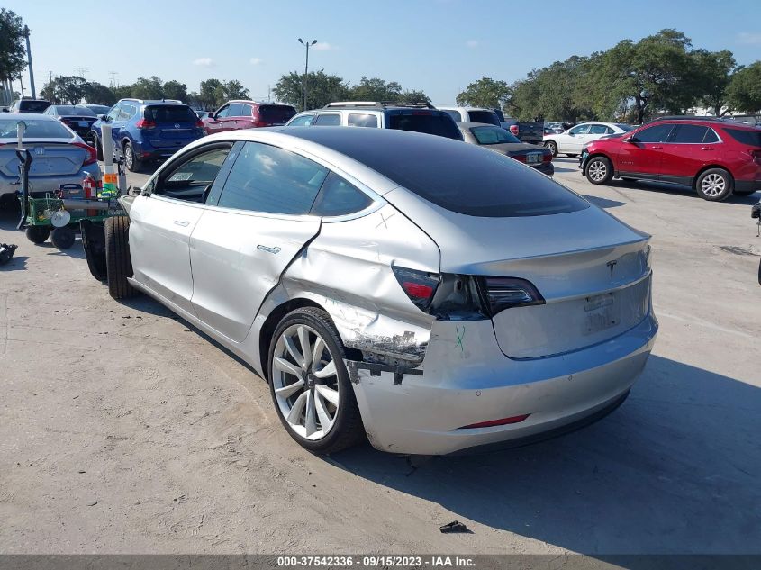 5YJ3E1EA3JF032076 2018 Tesla Model 3 Long Range/Mid Range