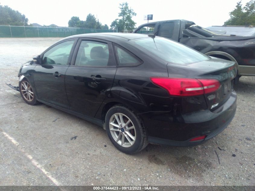 1FADP3F28FL370312 2015 Ford Focus Se