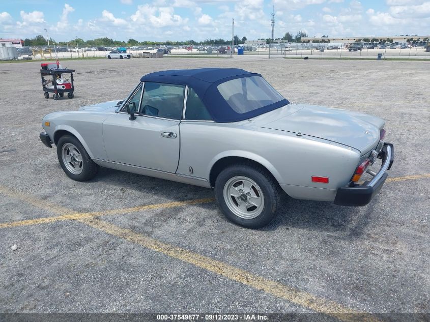 1982 Fiat 124 Spider VIN: ZFAAS00B6C8188164 Lot: 37549877