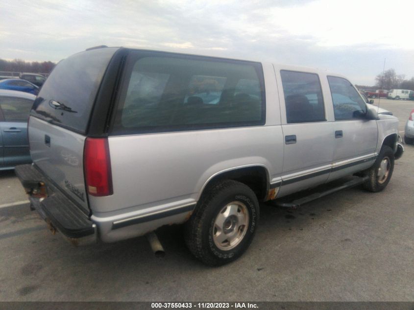 1997 Chevrolet Suburban Lt VIN: 1GNFK16R3VJ307641 Lot: 37550433