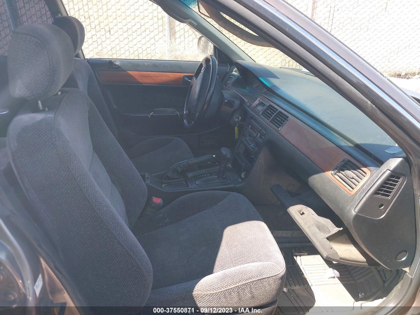 1992 Acura Vigor Ls VIN: JH4CC2641NC001205 Lot: 37550871