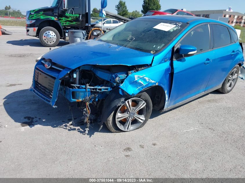 2014 Ford Focus Se VIN: 1FADP3K28EL175573 Lot: 37551044