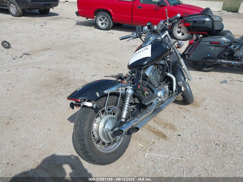 2003 HONDA VT750 DCB JH2RC445X3M704447