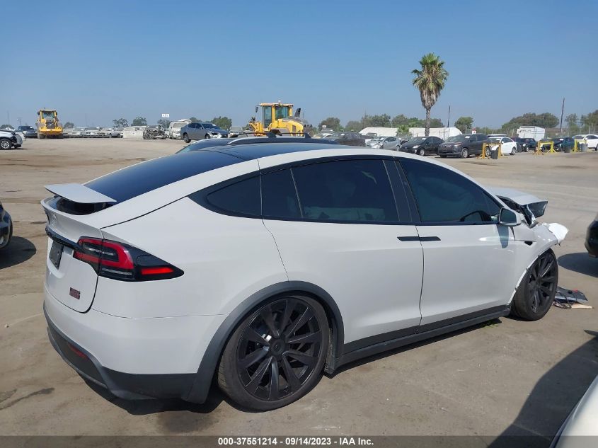 2022 Tesla Model X Plaid VIN: 7SAXCBE69NF355744 Lot: 37551214