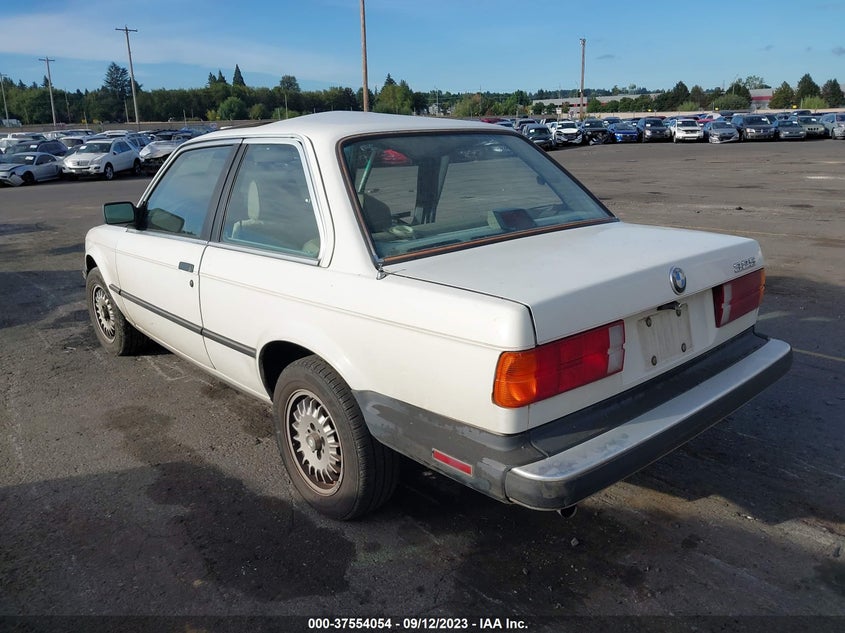 1986 BMW 325 E VIN: WBAAB5408G9361596 Lot: 37554054