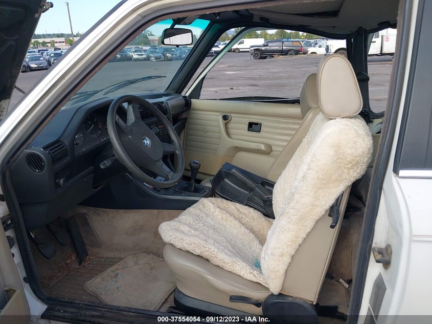 1986 BMW 325 E VIN: WBAAB5408G9361596 Lot: 37554054