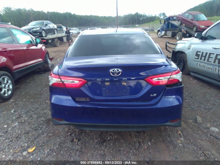 4T1B11HK7JU663332 2018 Toyota Camry Le