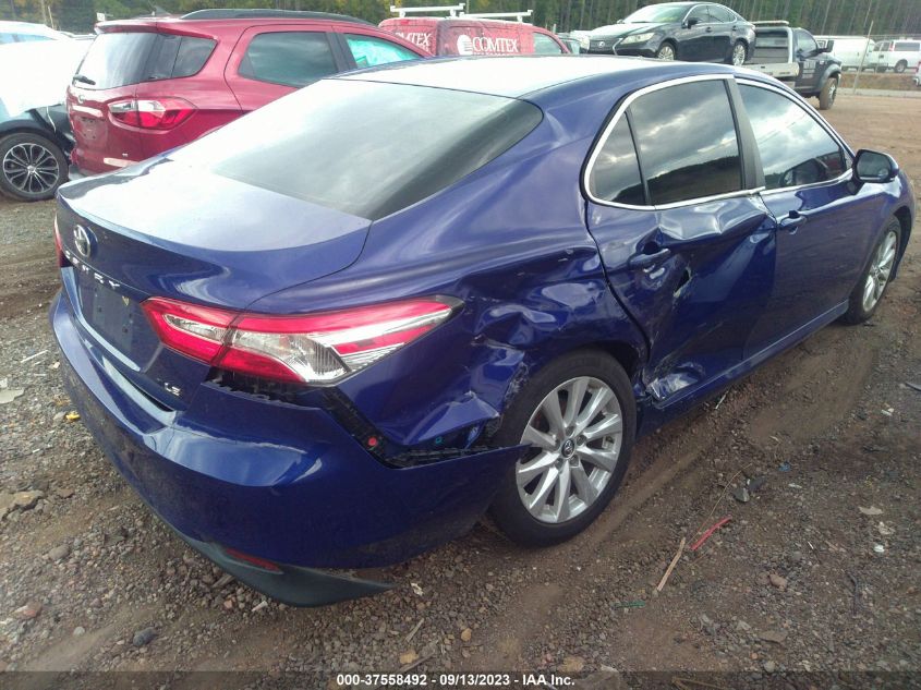 4T1B11HK7JU663332 2018 Toyota Camry Le