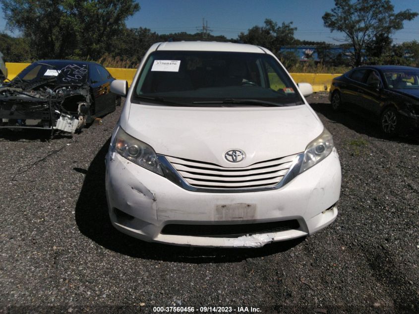 2017 Toyota Sienna Le VIN: 5TDKZ3DC2HS850113 Lot: 37560456