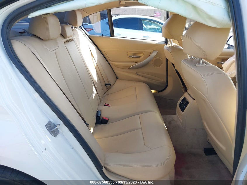 2016 BMW 320I WBA8E1G56GNT38055