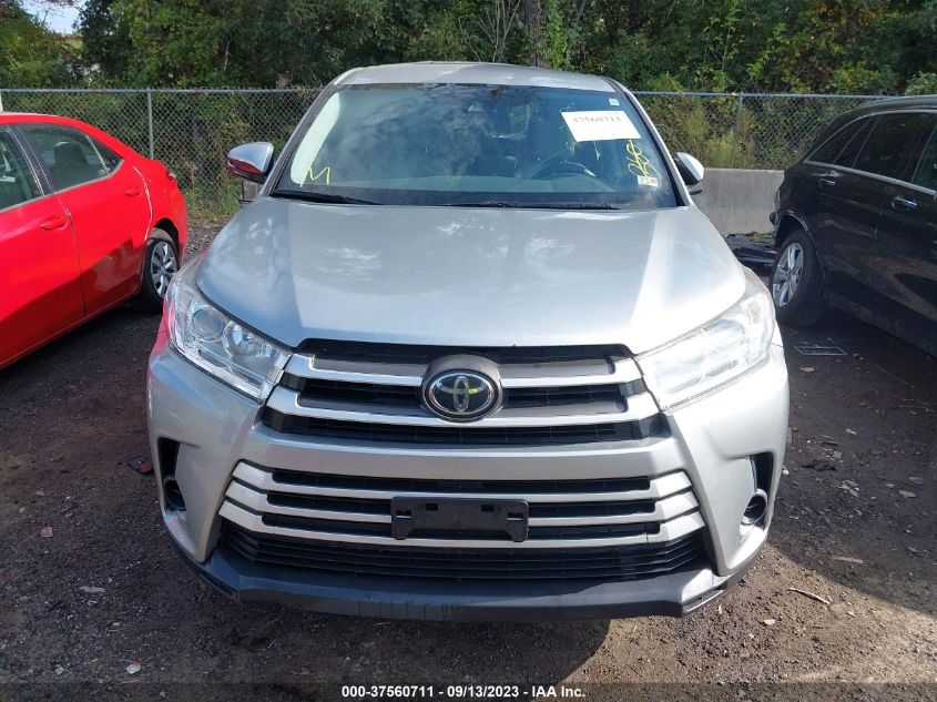 5TDBZRFH3HS432994 2017 Toyota Highlander Le