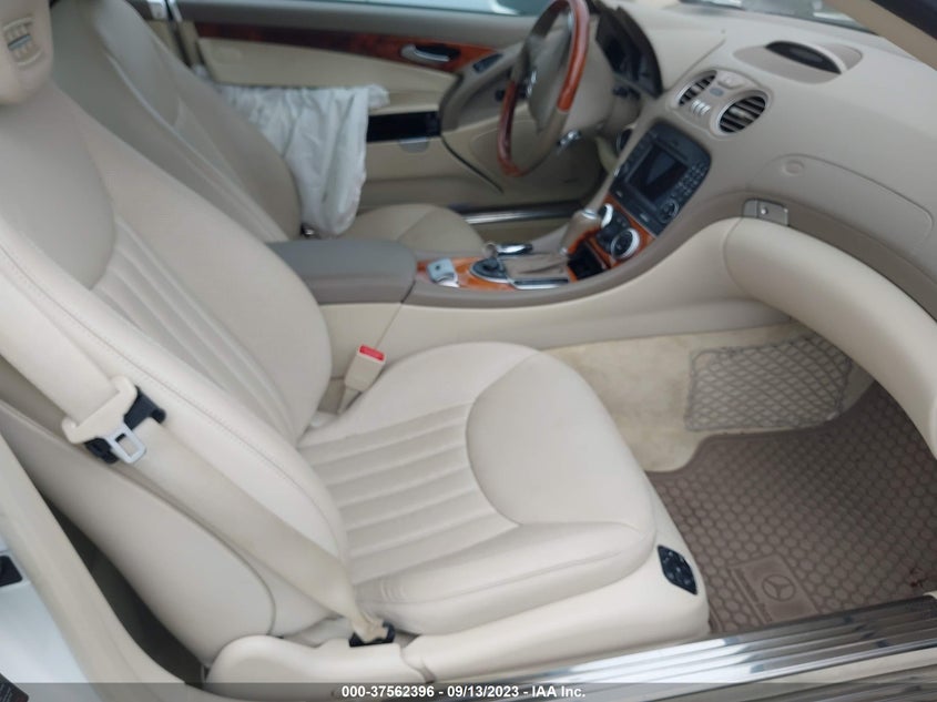 2009 Mercedes-Benz Sl 550 VIN: WDBSK71F09F152884 Lot: 37562396