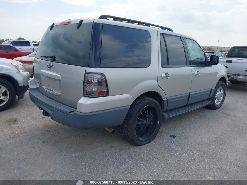 2005 Ford Expedition Special Service/Xlt VIN: 1FMPU15585LA27302 Lot: 37568713