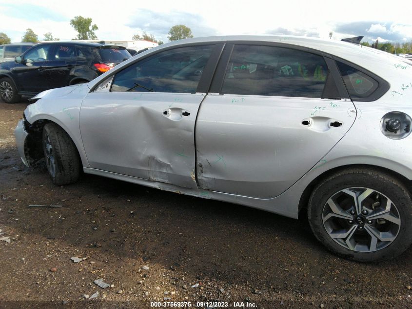 2021 Kia Forte Lxs VIN: 3KPF24AD0ME390706 Lot: 37569375