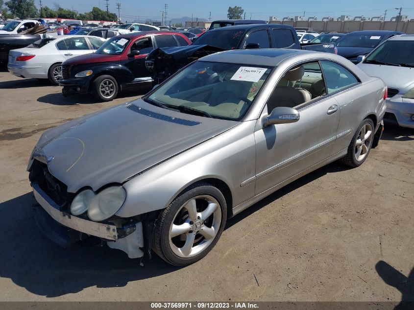 2005 Mercedes-Benz Clk-Class 3.2L VIN: WDBTJ65J05F126182 Lot: 37569971