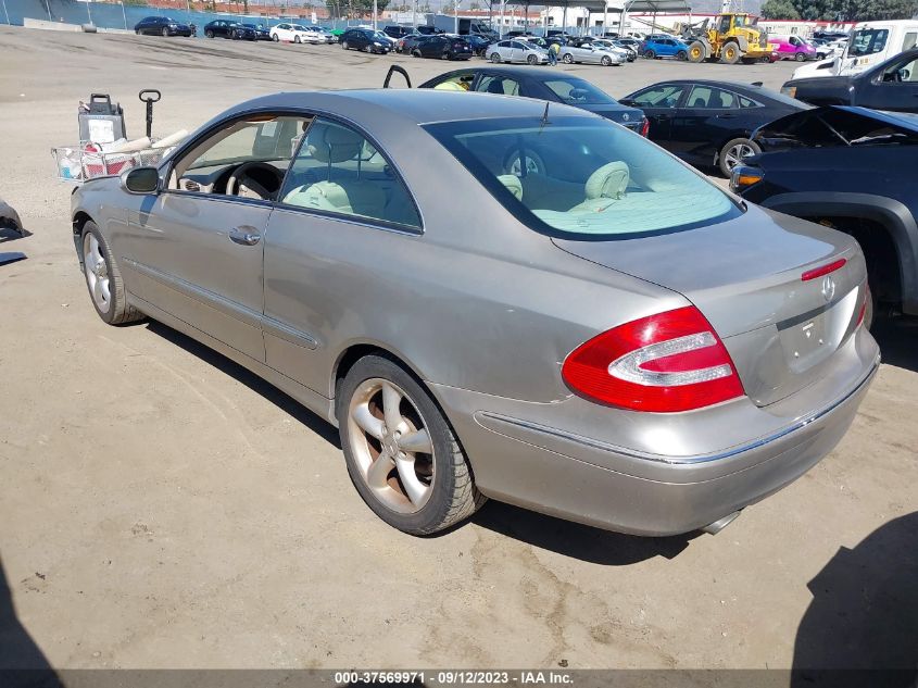 2005 Mercedes-Benz Clk-Class 3.2L VIN: WDBTJ65J05F126182 Lot: 37569971