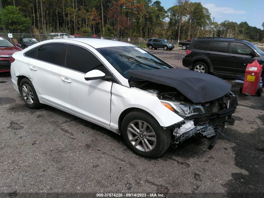 5NPE24AF9FH005798 2015 Hyundai Sonata Se