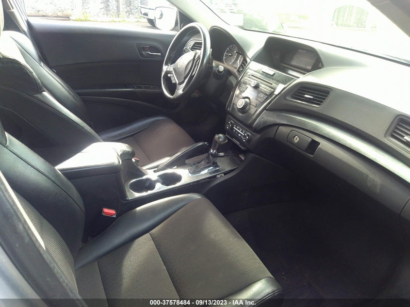 2013 Acura Ilx 2.0L VIN: 19VDE1F38DE001333 Lot: 37578484