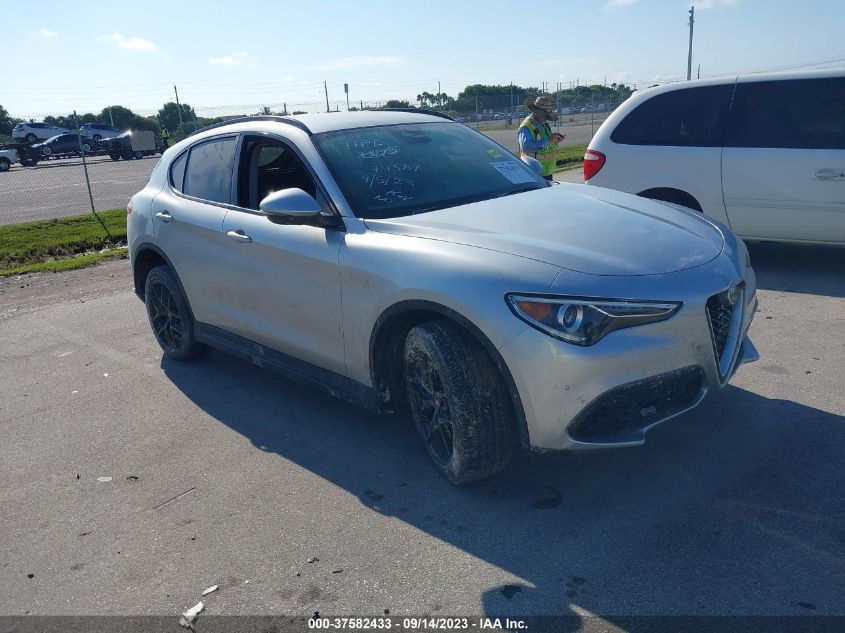 2018 Alfa Romeo Stelvio Sport VIN: ZASFAKPN9J7B74587 Lot: 37582433