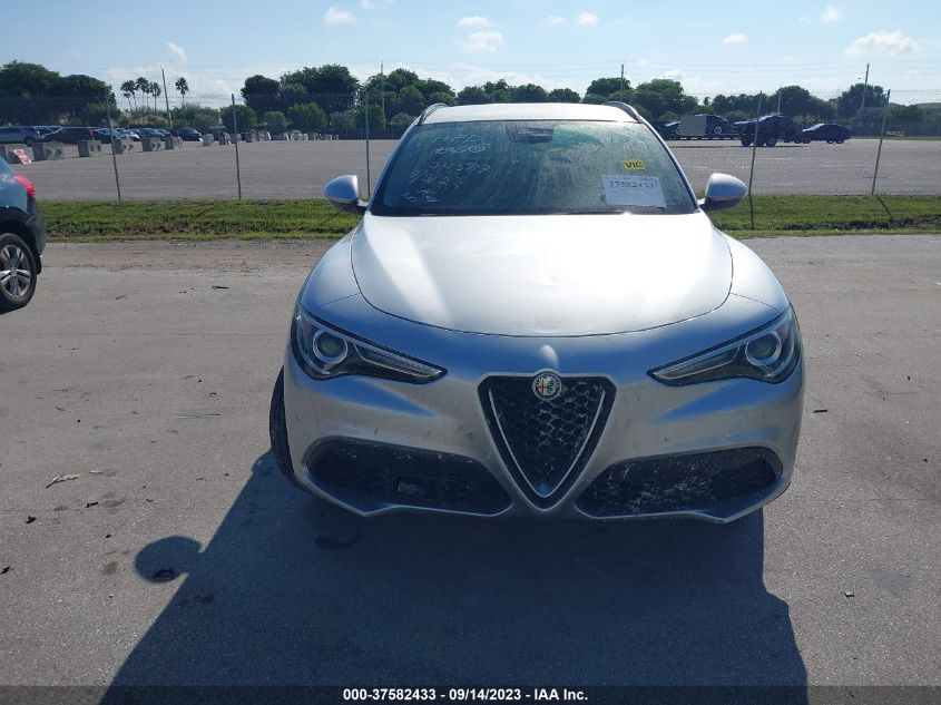 2018 Alfa Romeo Stelvio Sport VIN: ZASFAKPN9J7B74587 Lot: 37582433