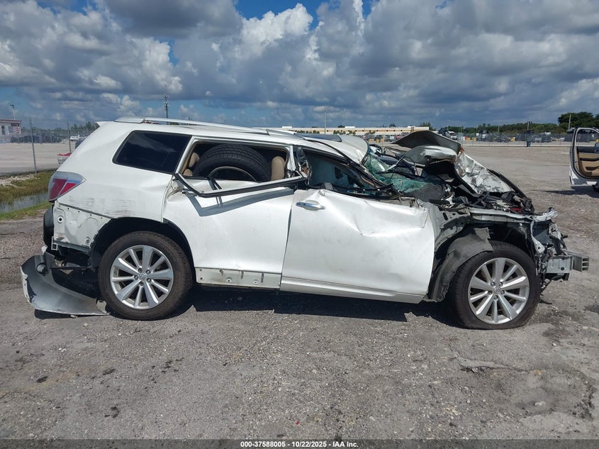 JTEEW44A882021141 2008 TOYOTA HIGHLANDER photo no. 13