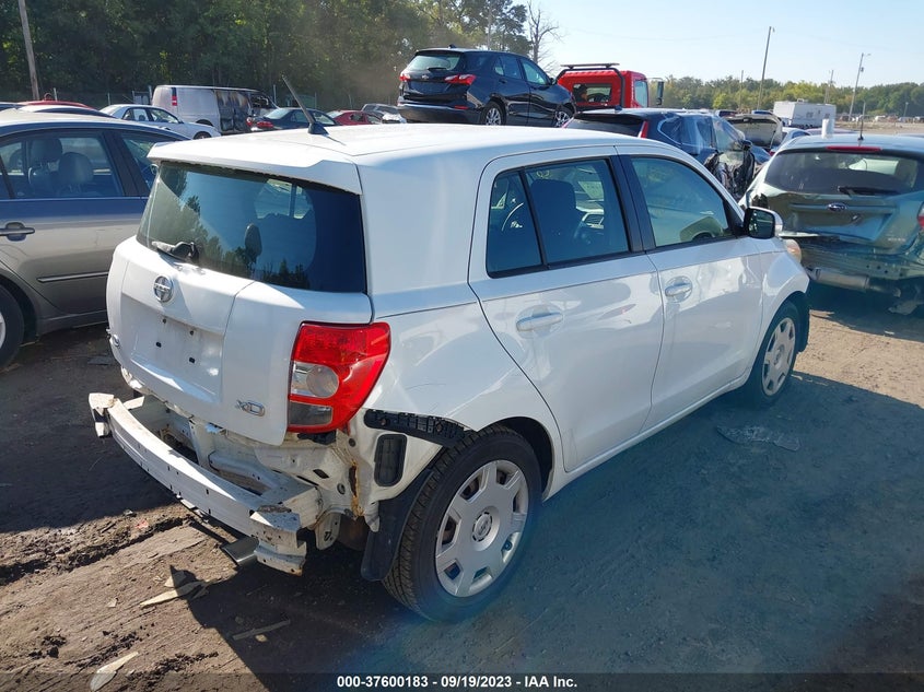 2011 Scion Xd VIN: JTKKU4B44B1013926 Lot: 37600183