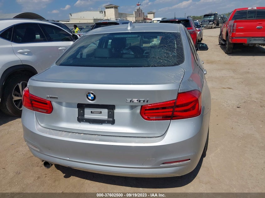 2018 BMW 320I XDRIVE WBA8A3C50JA505795