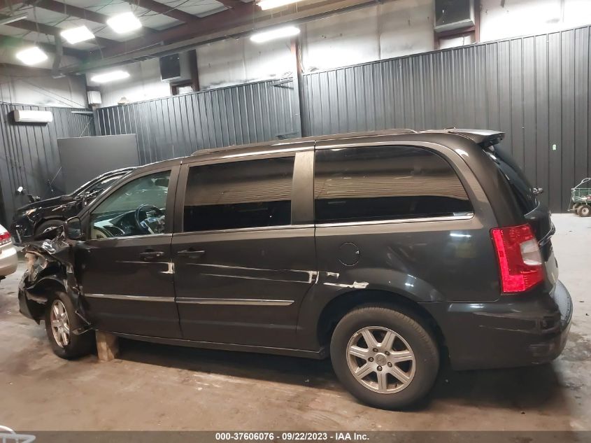 2011 Chrysler Town & Country Touring VIN: 2A4RR5DG7BR723431 Lot: 37606076