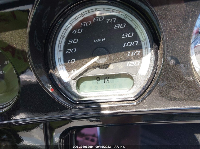 2020 Harley-Davidson Flhtk VIN: 1HD1KEF16LB653046 Lot: 37606909