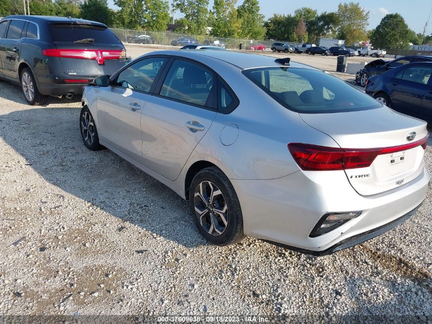 3KPF24AD1KE065933 2019 Kia Forte Lxs